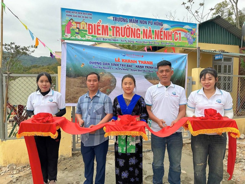 Hình ảnh nhiều người chơi đại diện cho phúc lợi dành cho mọi thành viên iwin